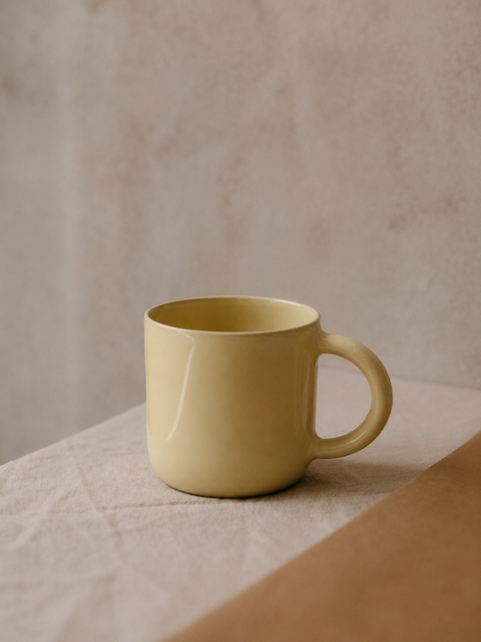 Handgetöpferte Henkeltasse gelb | Viola Beuscher x pankratz